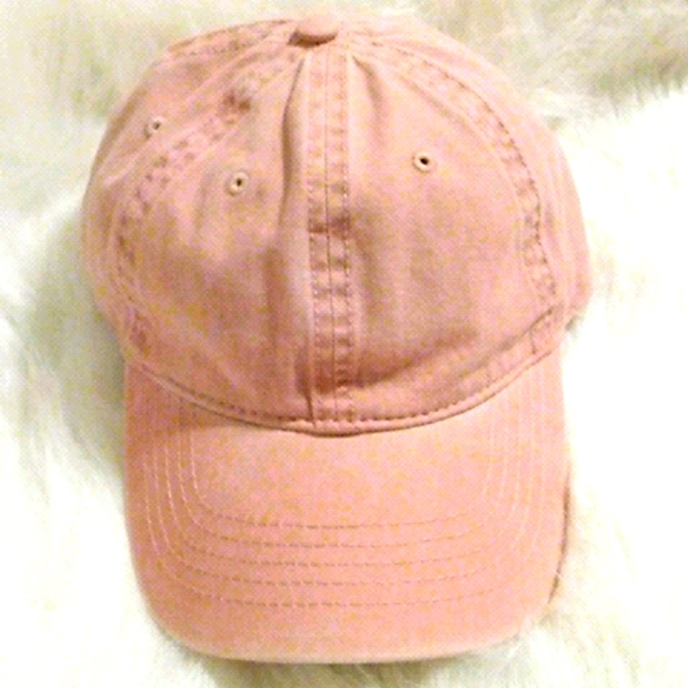 NWOT blush hat!!